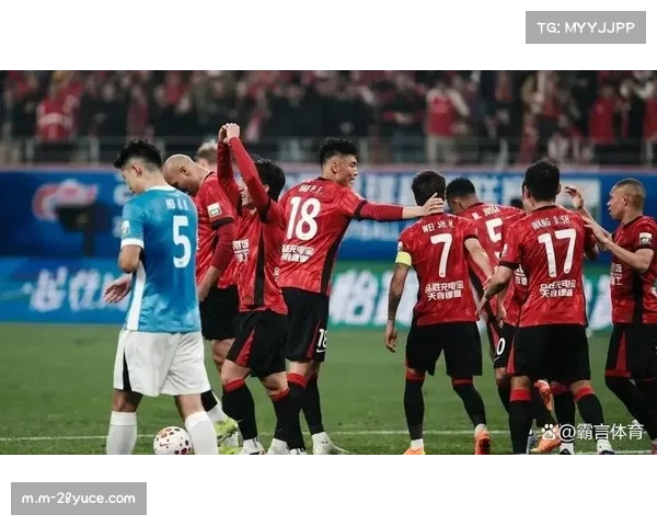 深圳新鹏城客场遭五球逆转 姜至鹏红牌成比赛分水岭